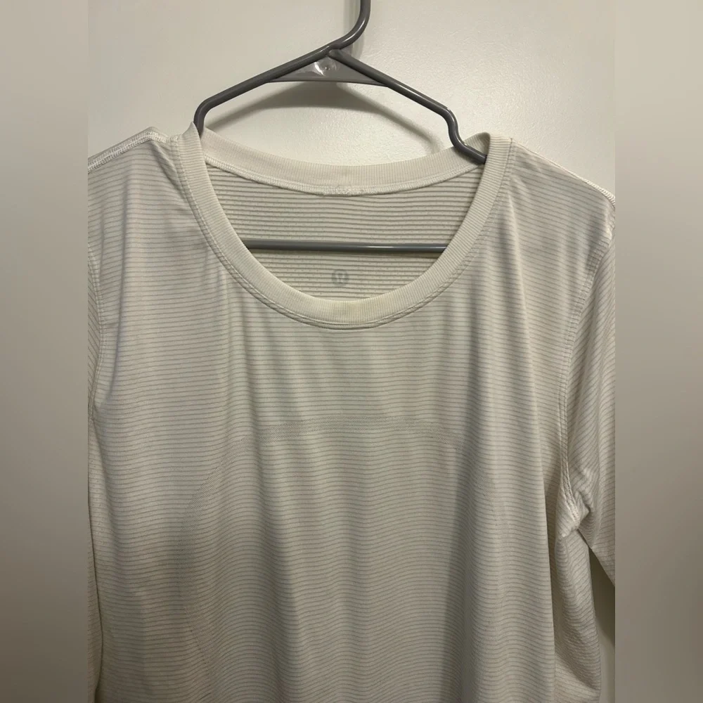 Lululemon Long Sleeve Swiftly Tech 2.0